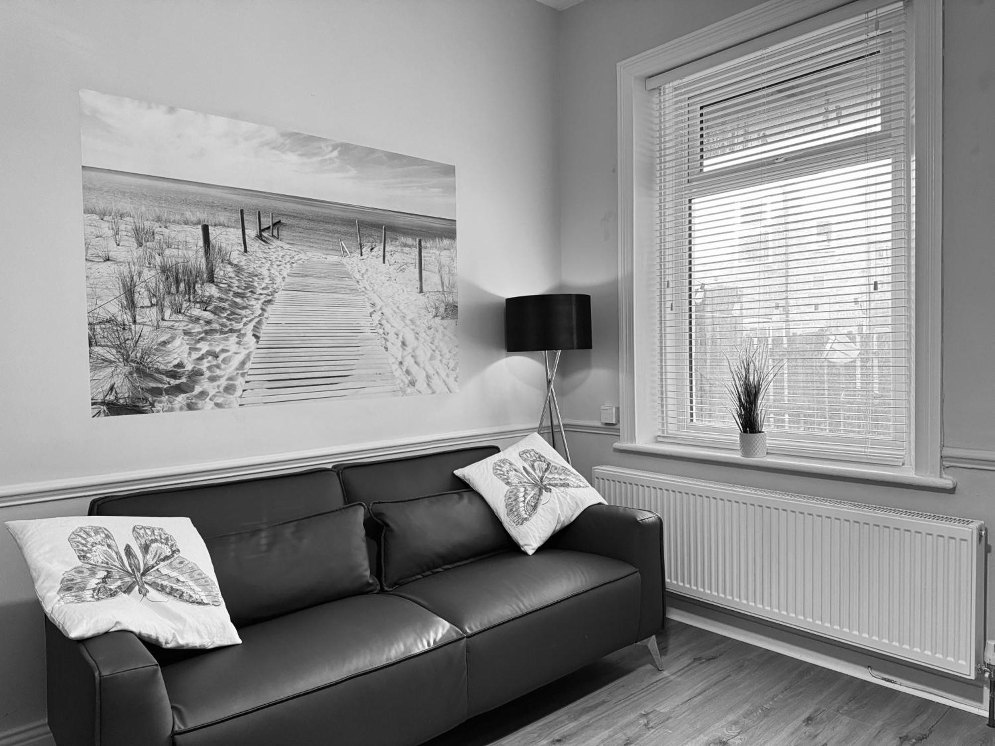 Rockcliffe Retreat, Stylish Coastal Apartment Whitley Bay Bagian luar foto